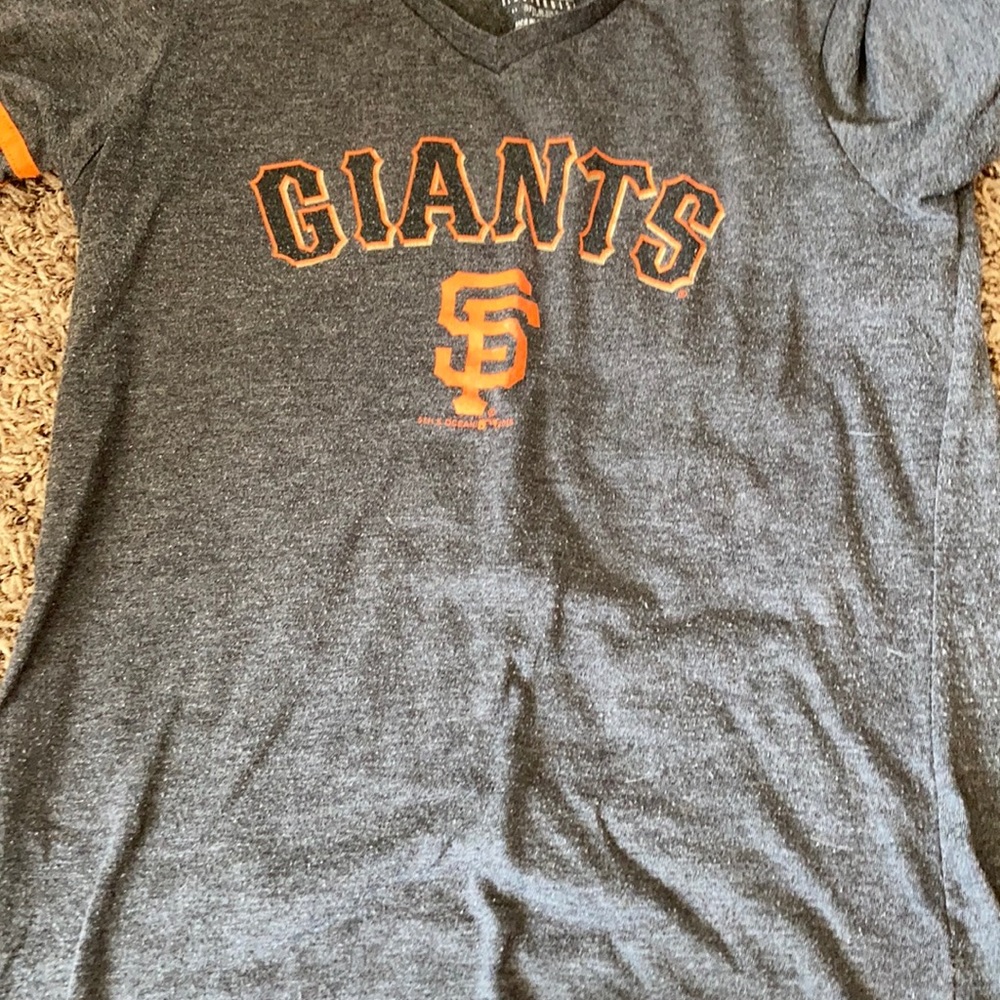 Giants t shirt